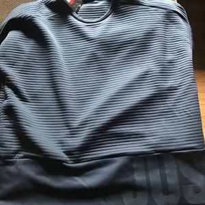 Nike Women’s large training sweatshirt NWT